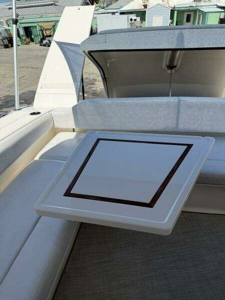 2013 Pursuit 365 SCI