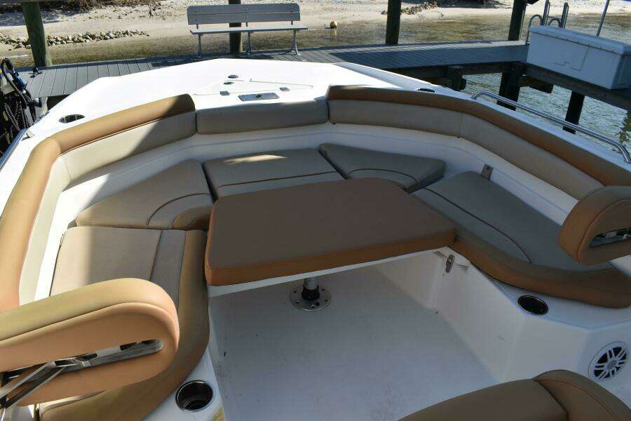2023 NauticStar 231 Hybrid
