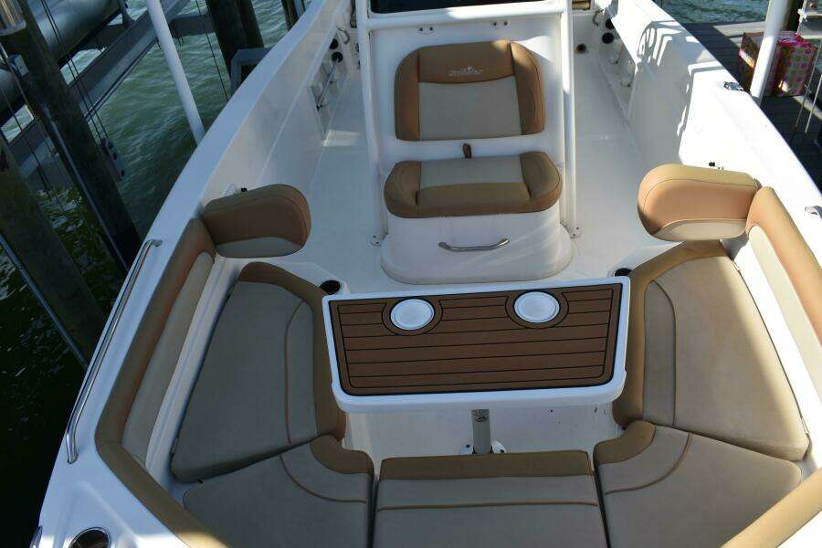 2023 NauticStar 231 Hybrid
