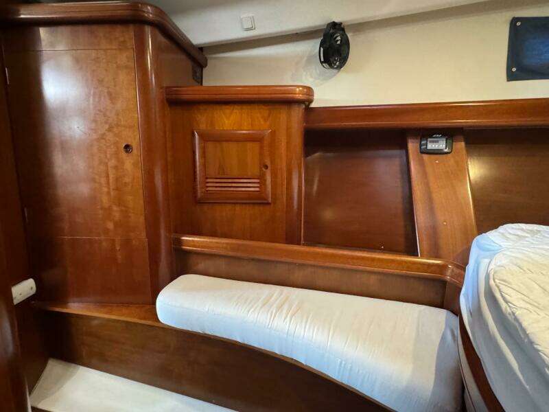2005 Beneteau 473