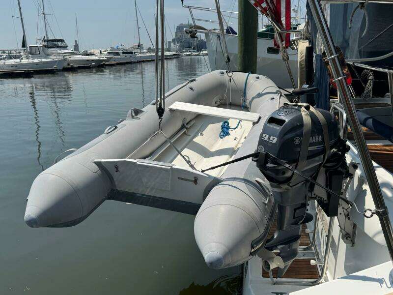 2005 Beneteau 473
