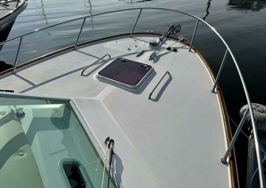 2009 Hunt Yachts Harrier 29