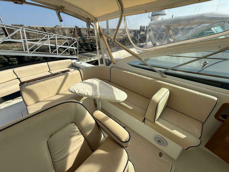 2009 Hunt Yachts Harrier 29