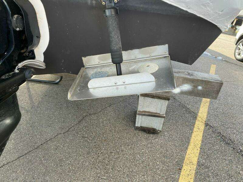 2004 Cruisers Yachts 340 Express