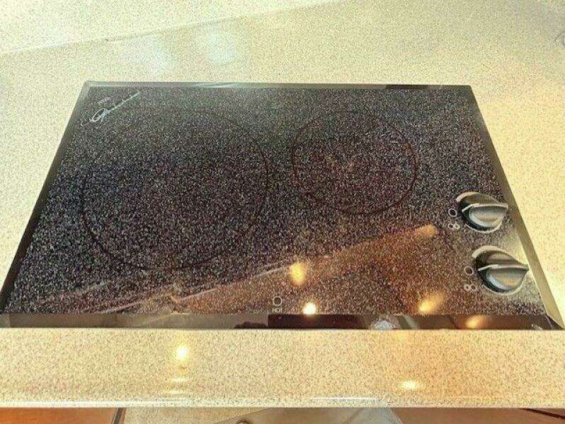 2004 Cruisers Yachts 340 Express