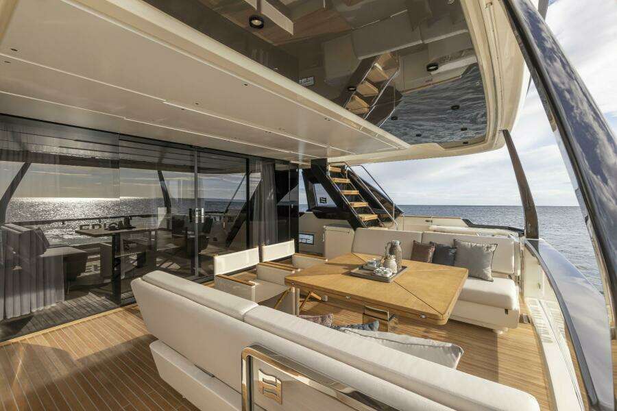 2021 Ferretti Yachts Ferretti 1000