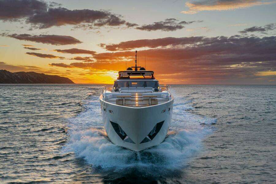 2021 Ferretti Yachts Ferretti 1000