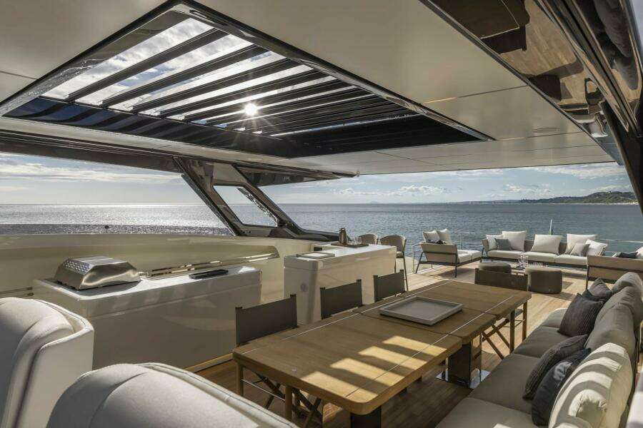 2021 Ferretti Yachts Ferretti 1000