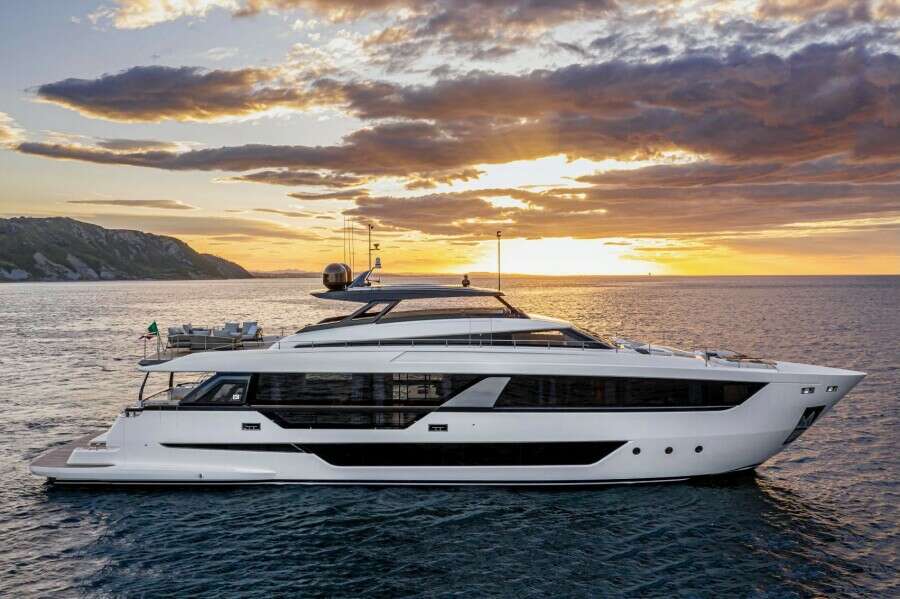 2021 Ferretti Yachts Ferretti 1000