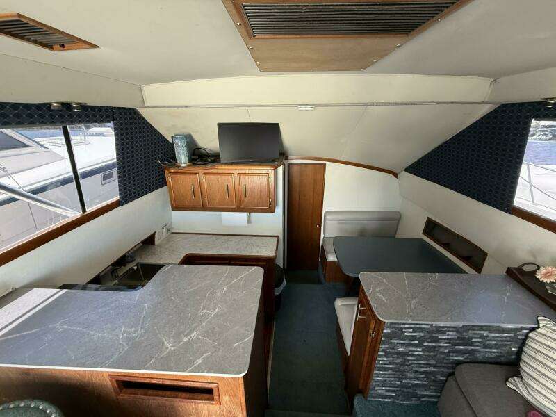 1988 Ocean Yachts 35 Flybridge