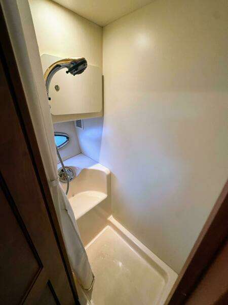 2005 Silverton 35 Motor Yacht