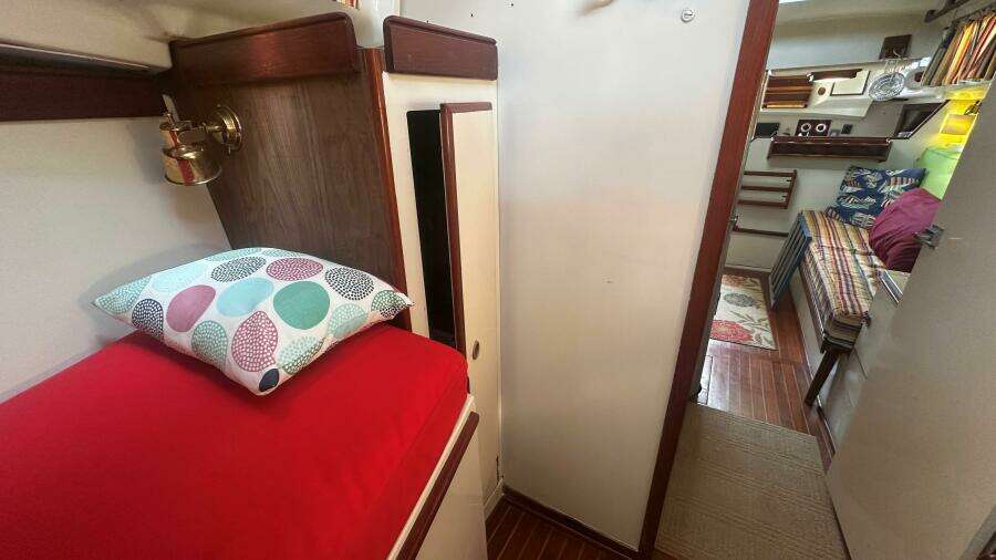 1977 Pearson 365 Ketch