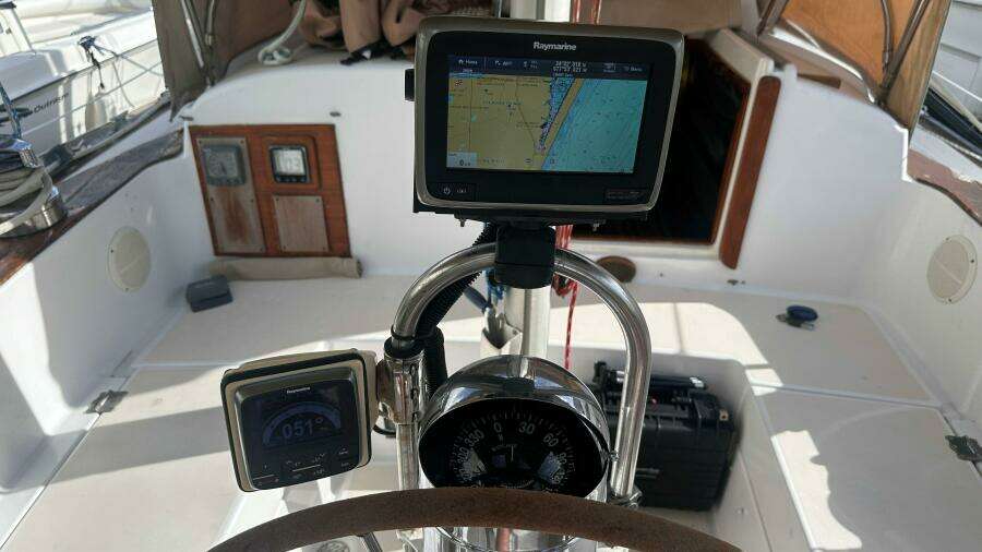 1977 Pearson 365 Ketch