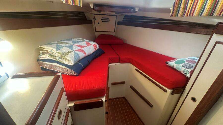 1977 Pearson 365 Ketch