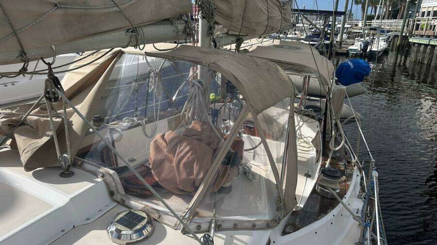 1977 Pearson 365 Ketch