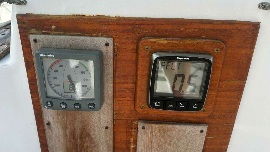 1977 Pearson 365 Ketch