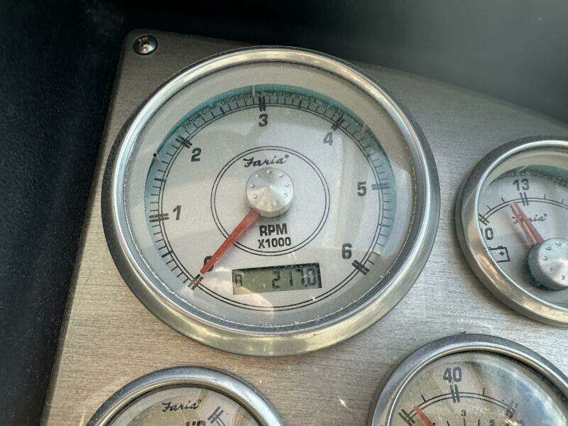 2009 Cruisers 300 CXi