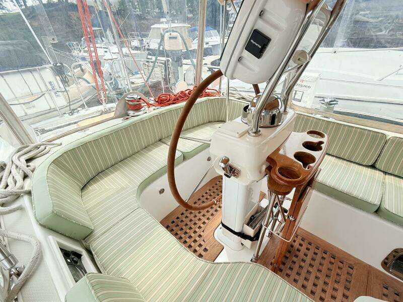 2008 Hylas 46 Center Cockpit