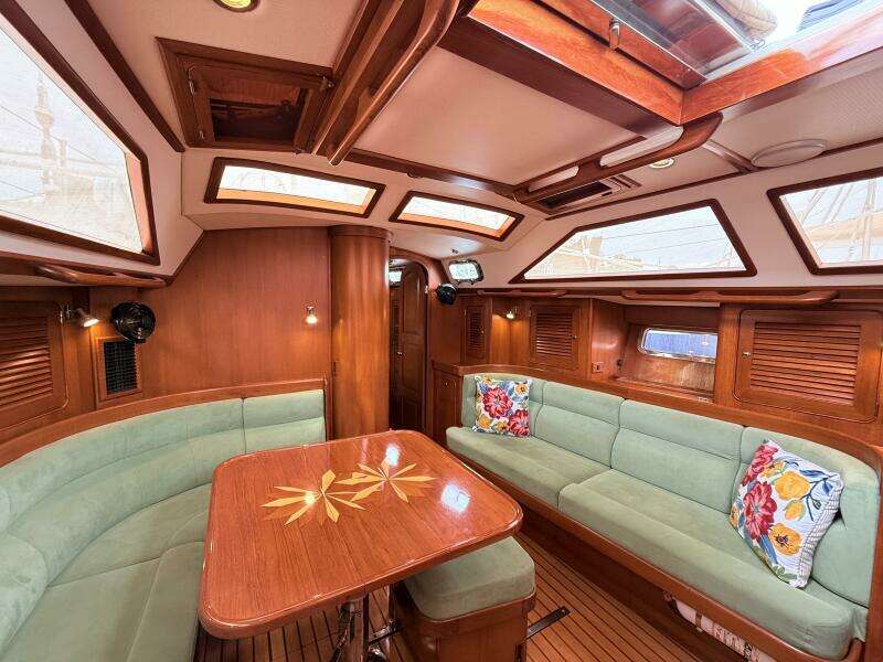 2008 Hylas 46 Center Cockpit