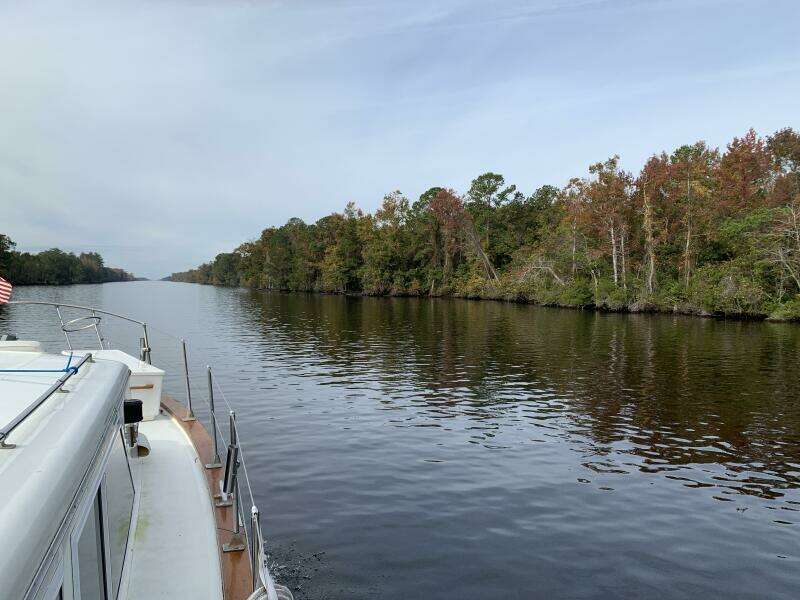 1972 Matthews 4 Flush Deck