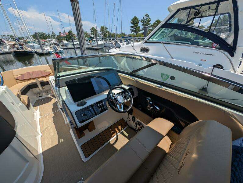 2023 Sea Ray 280 SLX