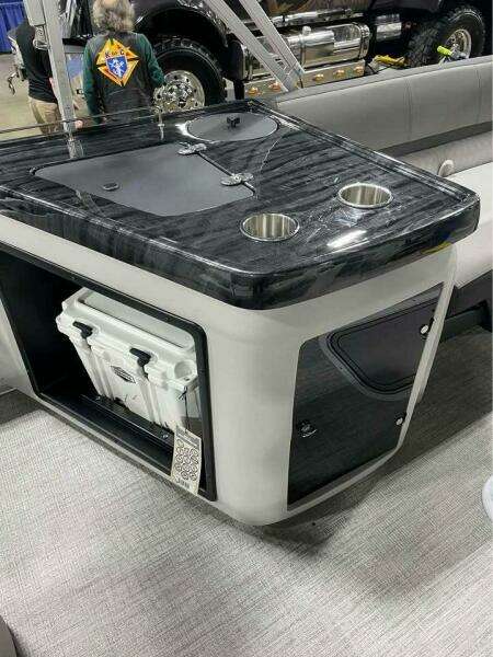 2023 Avalon 2385 LSZ