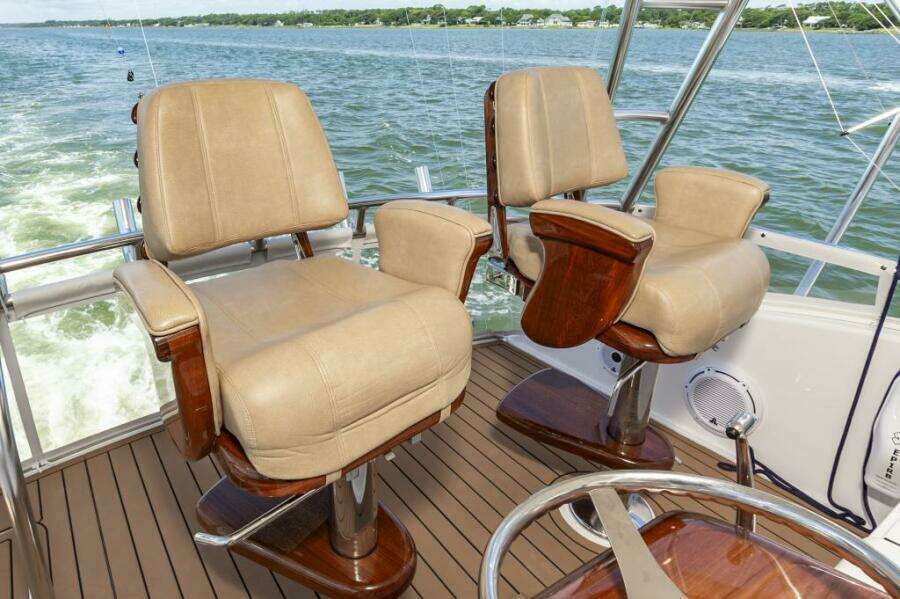 418755ff 81a2 4a0c B15b E60eb5fe0cc2