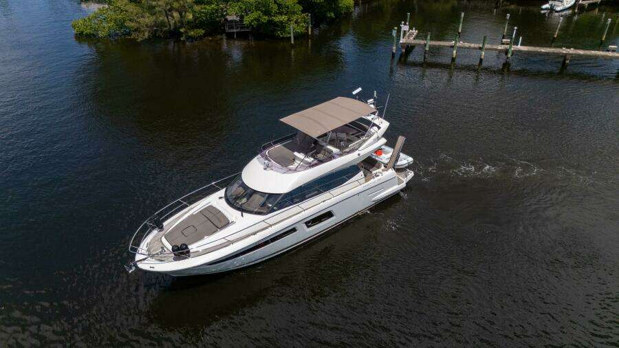 2018 Prestige 500 Flybridge