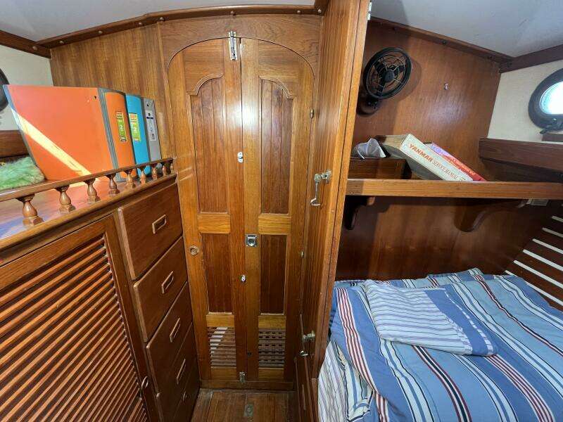 1982 Tayana Tayana 37