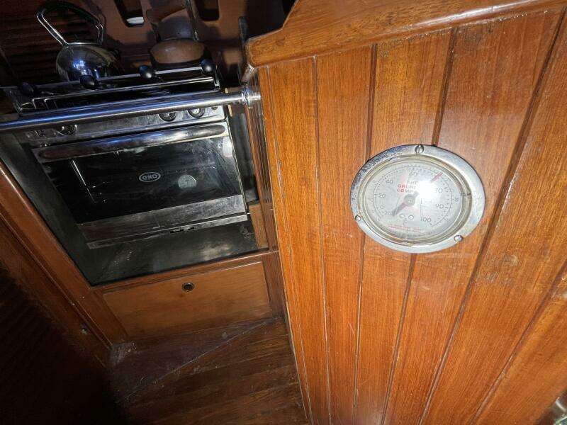 1982 Tayana Tayana 37