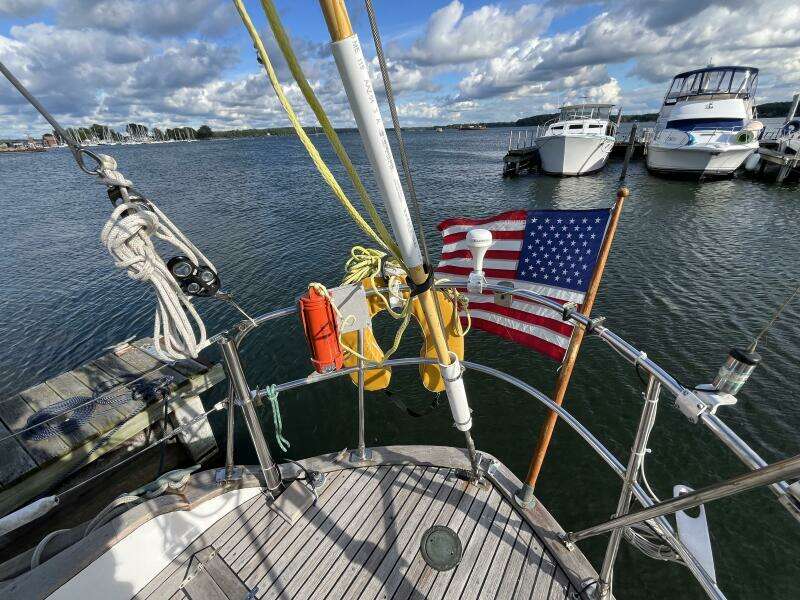 1982 Tayana Tayana 37