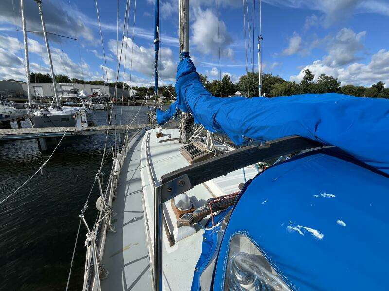 1982 Tayana Tayana 37