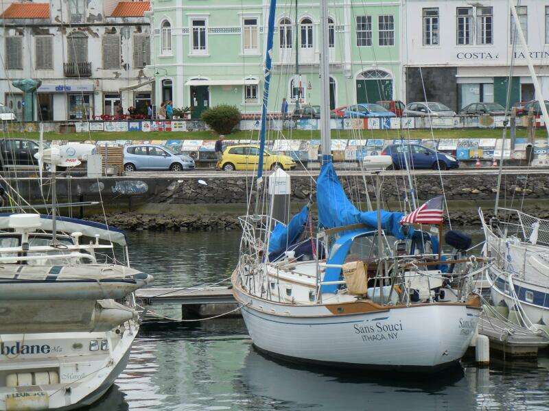 1982 Tayana Tayana 37