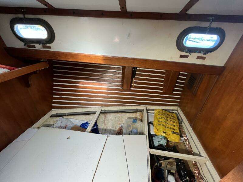 1982 Tayana Tayana 37