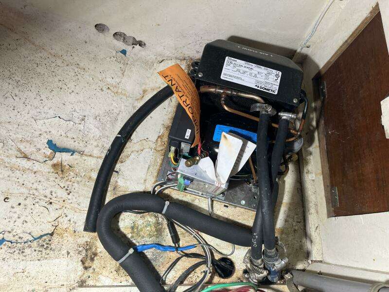 1982 Tayana Tayana 37