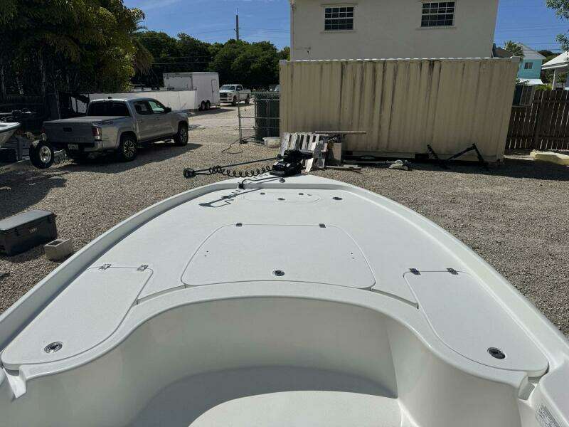 2016 Yellowfin 24 Bay