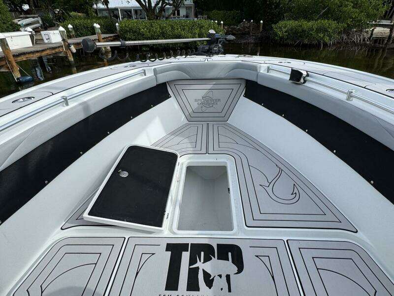 2021 Yellowfin 26 Hybrid