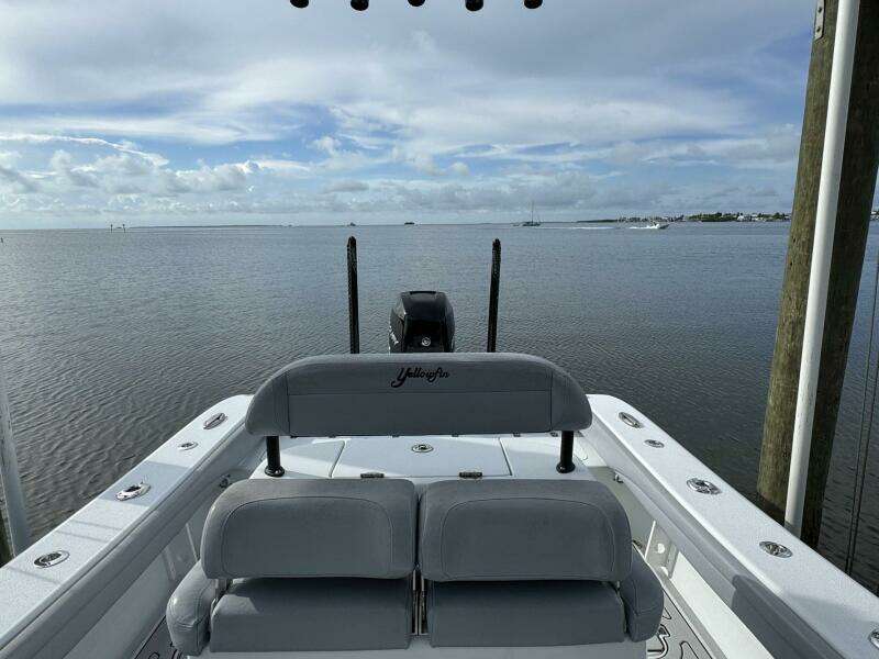 2021 Yellowfin 26 Hybrid