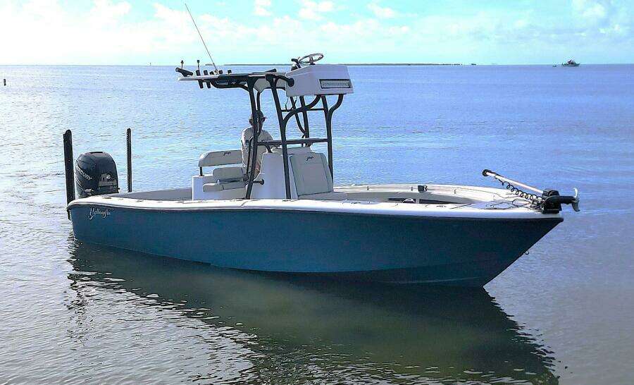 2021 Yellowfin 26 Hybrid