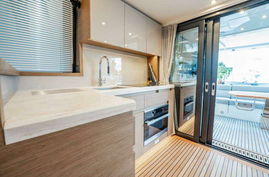 2021 Beneteau Monte Carlo 52