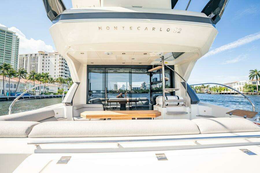 2021 Beneteau Monte Carlo 52