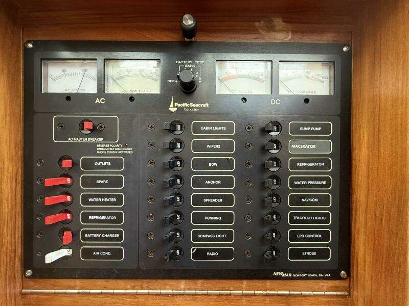 1994 Pacific Seacraft Pilothouse 32