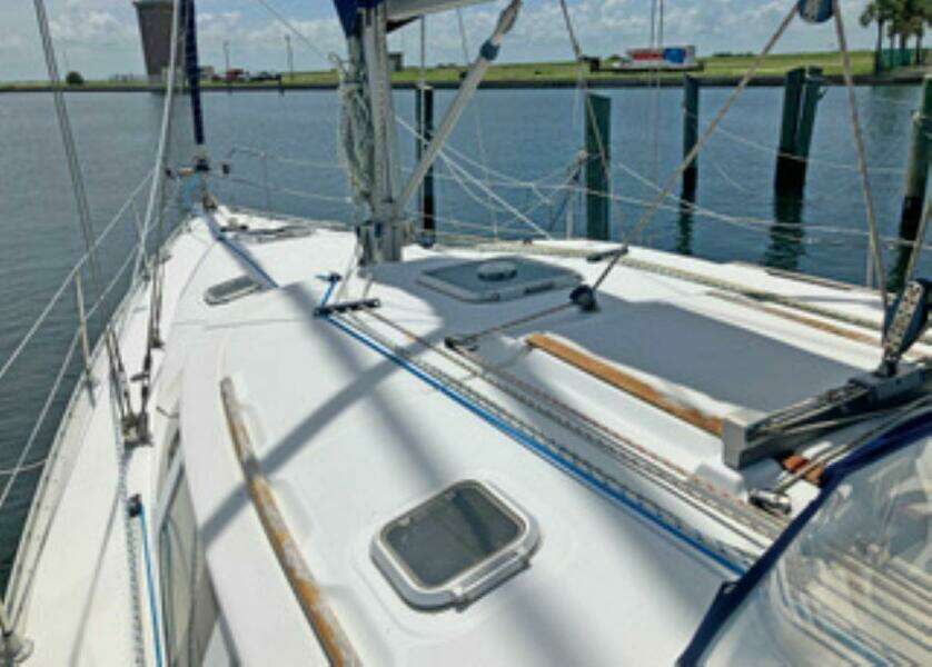 2002 Jeanneau 43DS