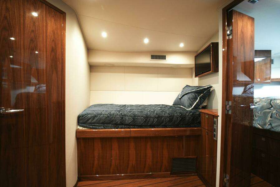 2025 Viking 46 Billfish