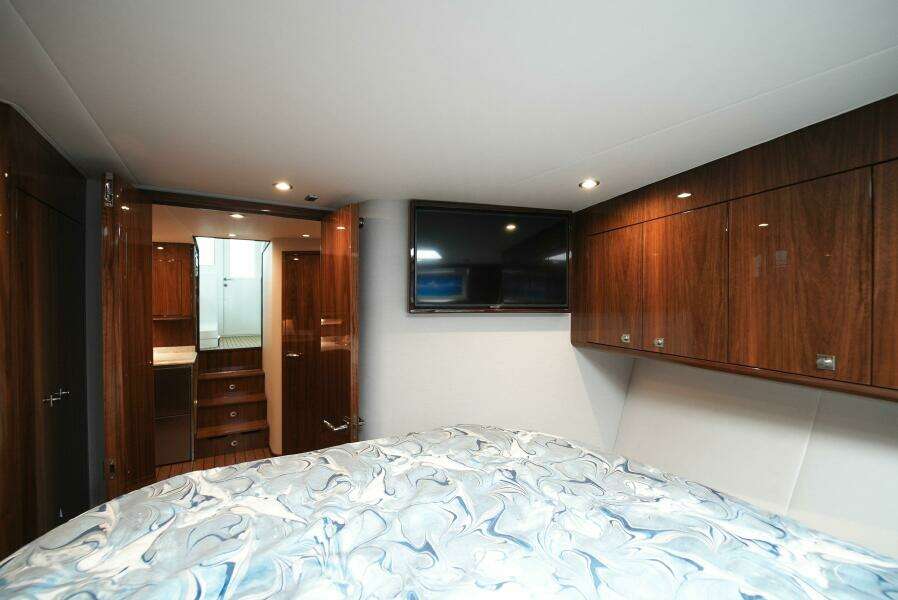 2025 Viking 46 Billfish