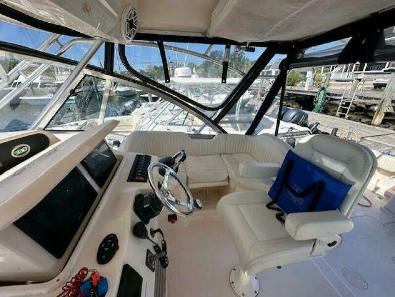 2008 Grady-White 330 Express