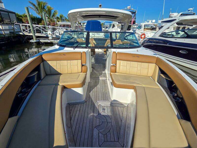 2015 Sea Ray 350 SLX