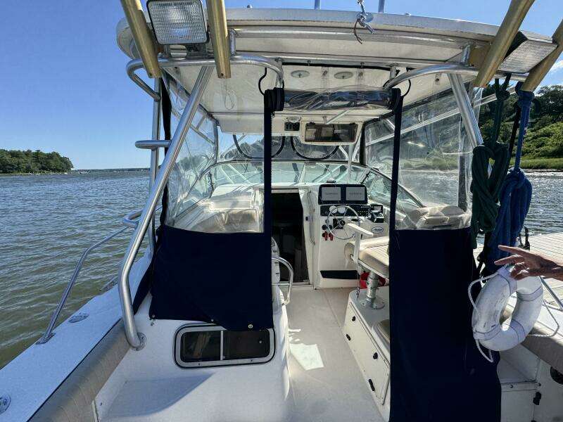 1999 Boston Whaler 28 Conquest