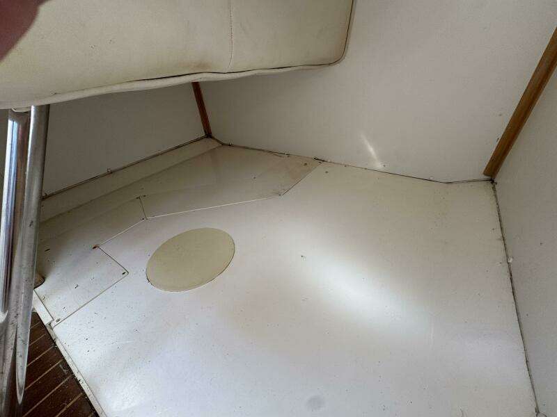 1999 Boston Whaler 28 Conquest