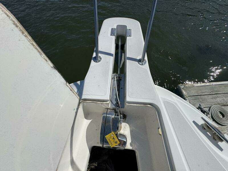 1999 Boston Whaler 28 Conquest